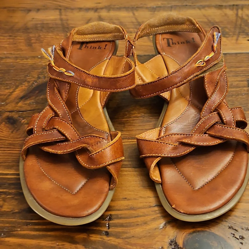 VINTAGE THINK LEATHER SANDALS